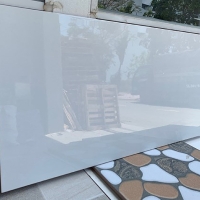 Gạch ốp tường giá rẻ 30x60 trắng trơn siêu bóng BAT3600