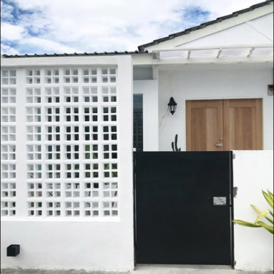Gạch bông gió trắng 4 ô vuông