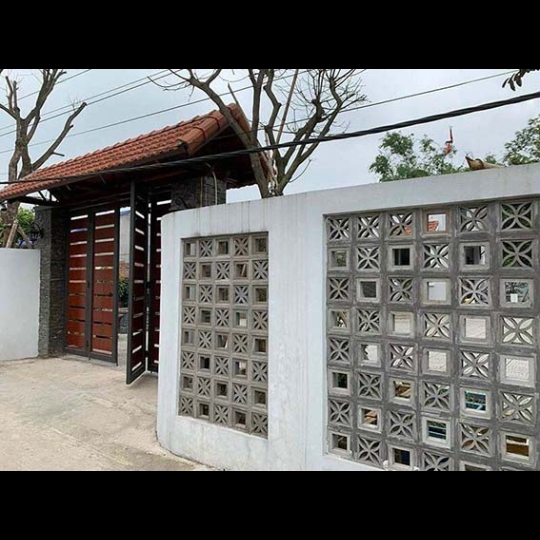 Gạch bông gió xám hình chiêc lá