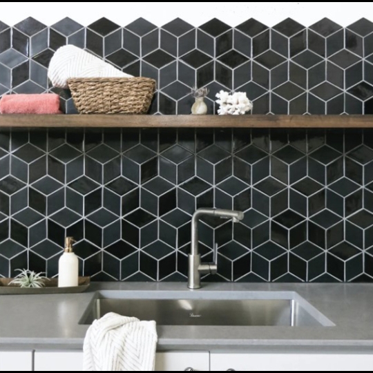 Gạch lục giác đẹp giá rẻ đen kẻ chỉ trắng 20x23