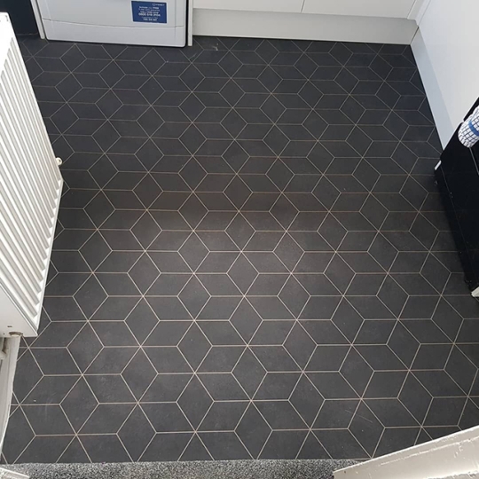 Gạch lục giác đẹp giá rẻ đen kẻ chỉ trắng 20x23