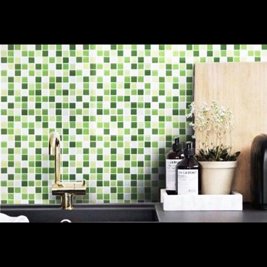 Gạch Mosaic thủy tinh màu trắng xanh lá