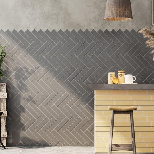 Gạch thẻ 10x30 xám bóng phẳng