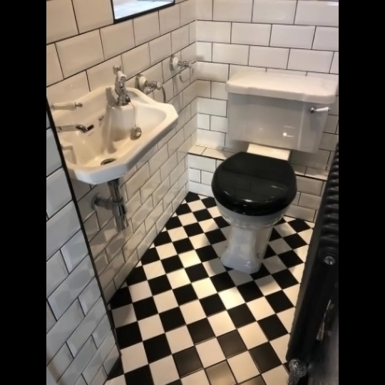 Gạch thẻ vuông đen mờ phẳng 20x20