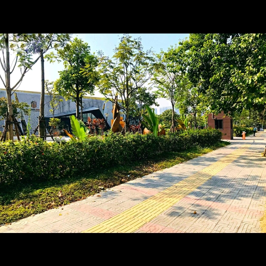 Gạch vỉa hè  màu đỏ mắt nai 40x40 QP1