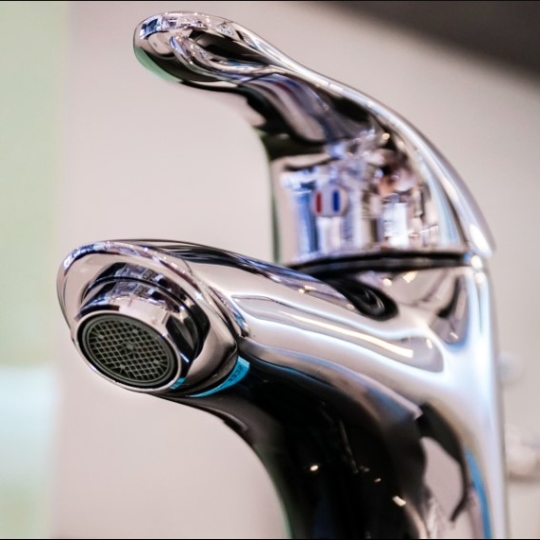 Vòi Lavabo nóng lạnh Inax LFV-222S