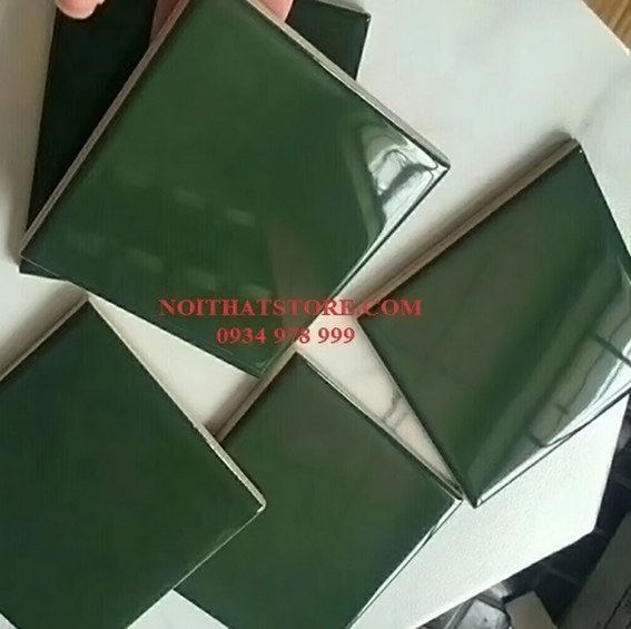 Gạch thẻ vuông xanh lá đậm bóng phẳng 10x10